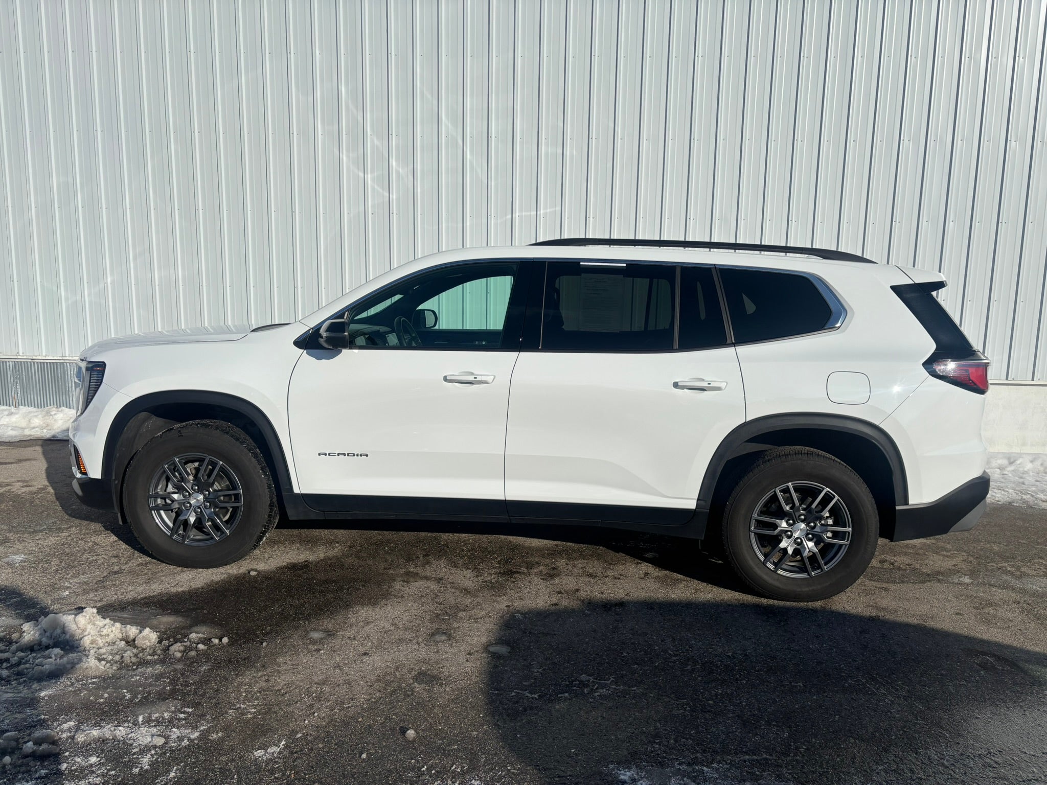 2025 GMC Acadia Elevation