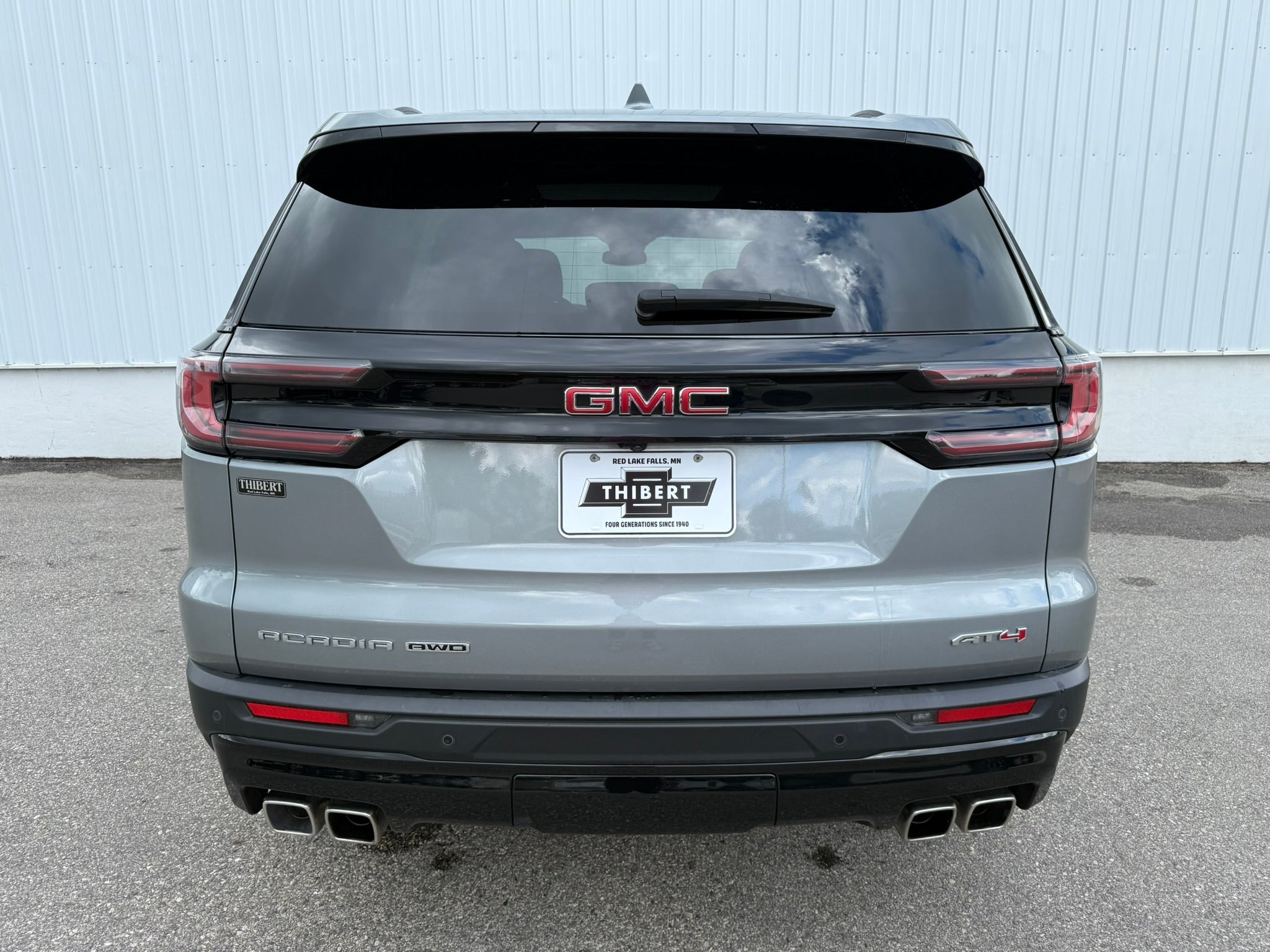 2024 GMC Acadia AT4