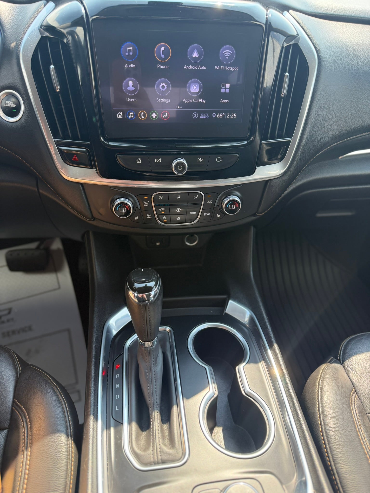 2020 Chevrolet Traverse LT Leather