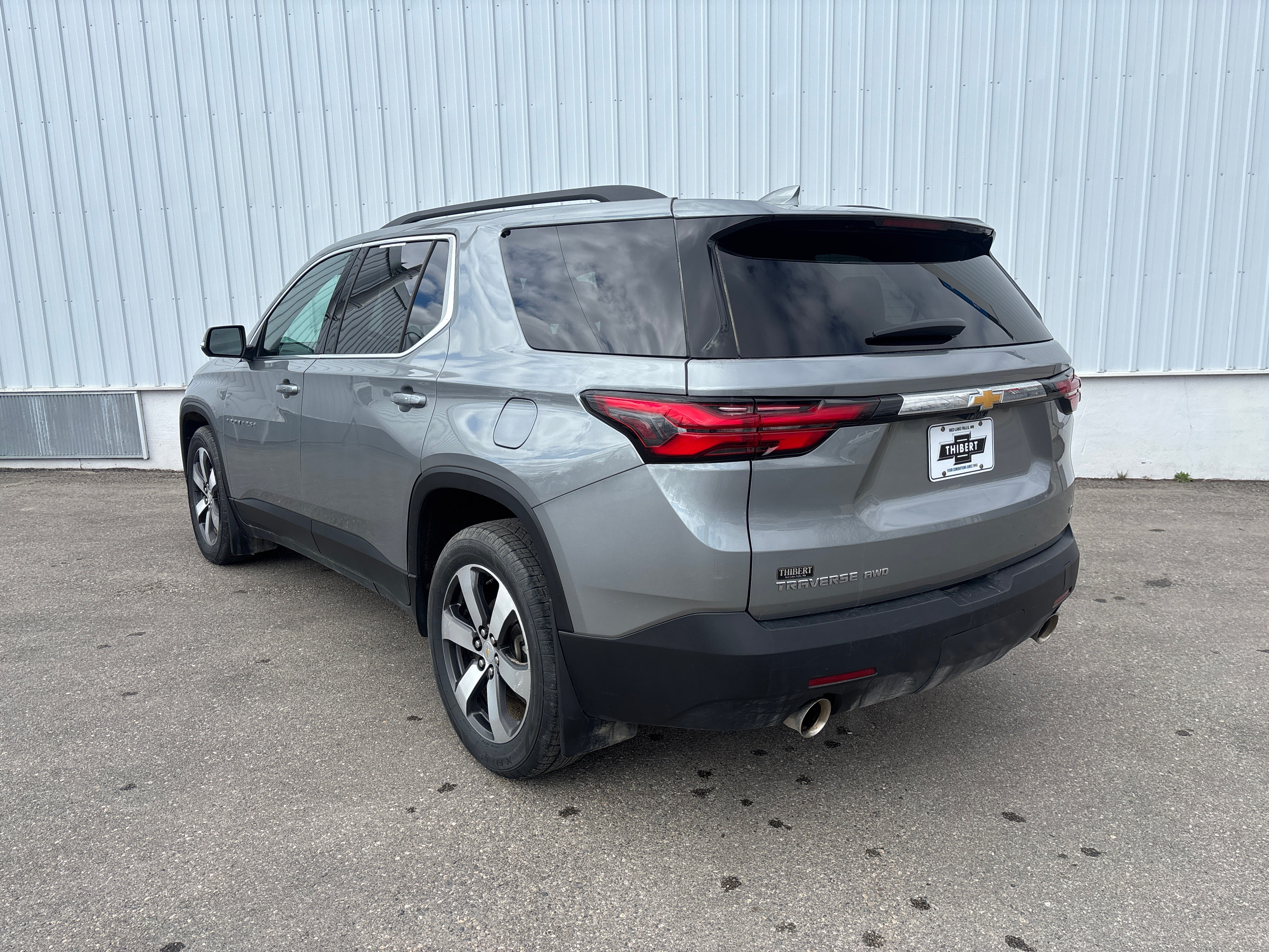 2023 Chevrolet Traverse LT Leather
