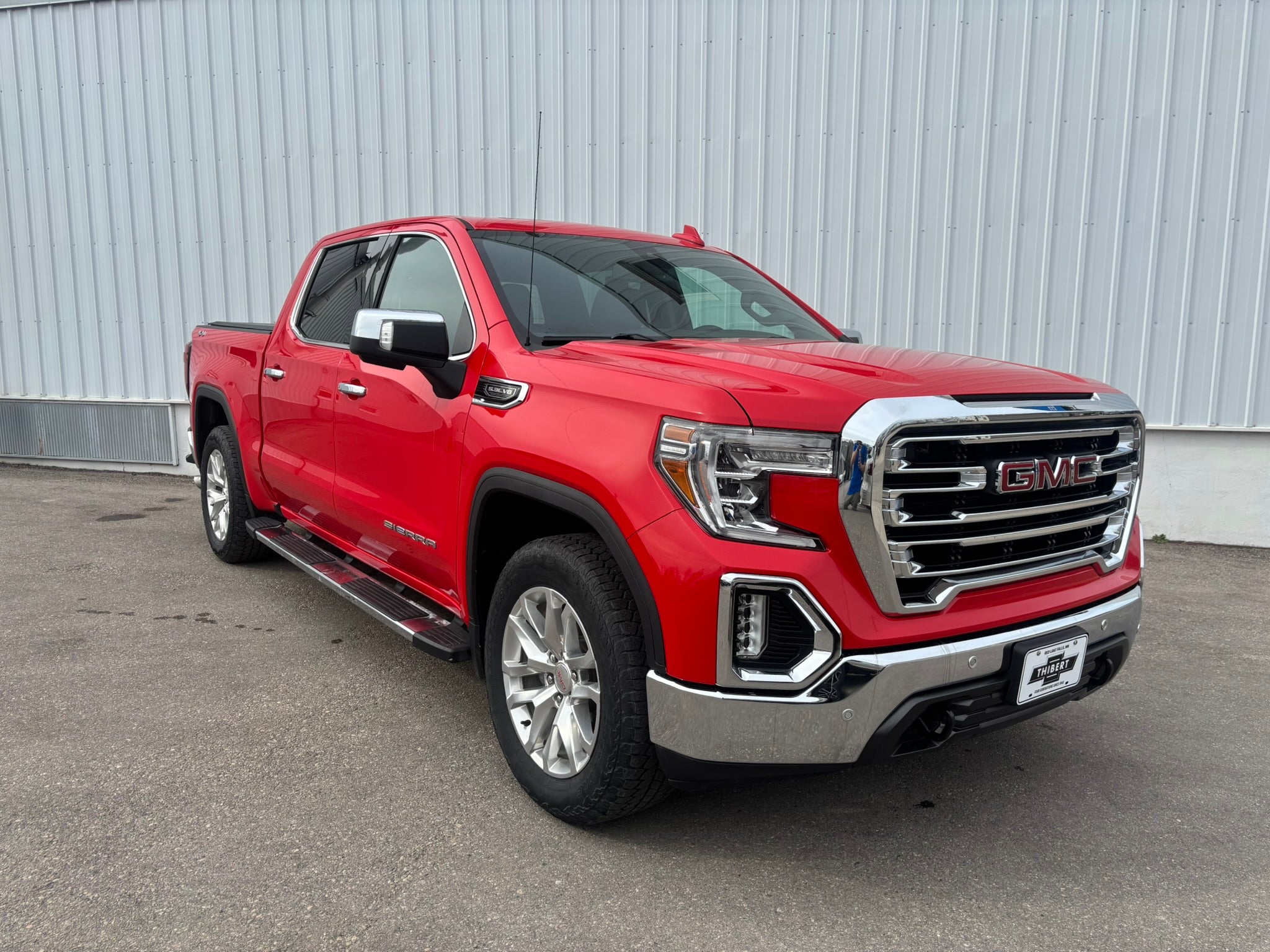 2020 GMC Sierra 4WD Crew Cab Short Box SLT's photo